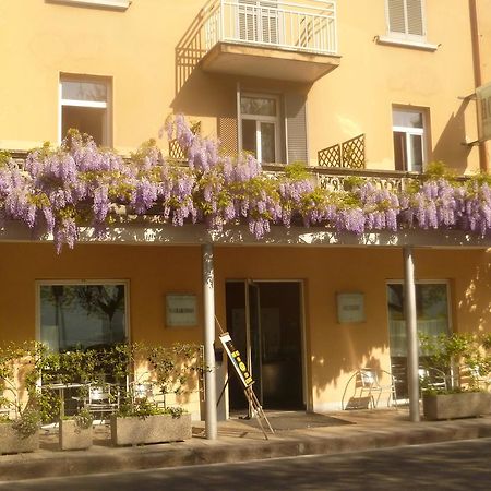 Hotel Belvedere Lovere Dış mekan fotoğraf